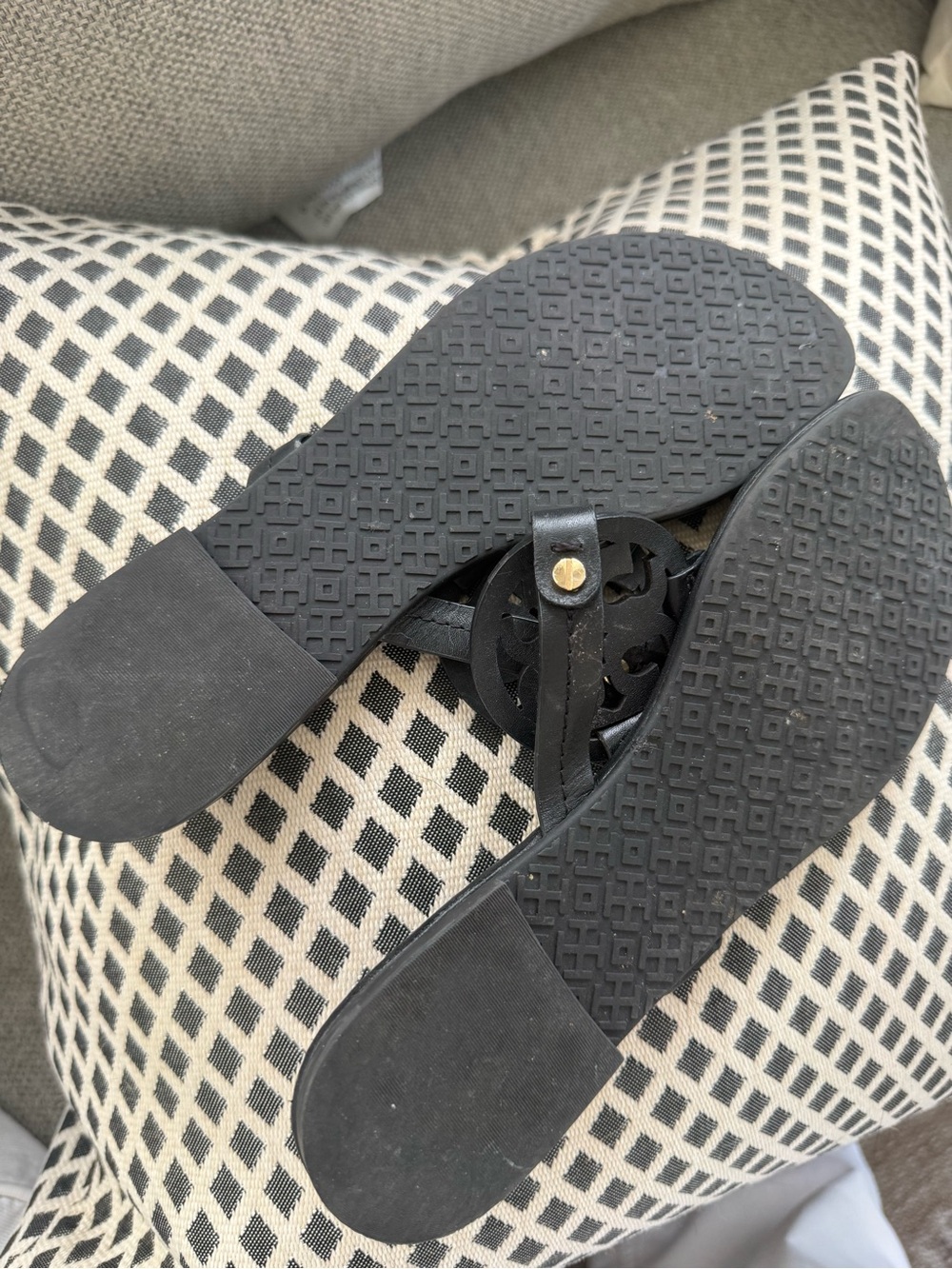 Tory Burch Black Logo Thong Sandals with Gold Accents - Picture 4 of 6